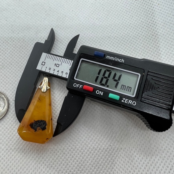 VINTAGE  BALTIC BUTTERSCOTCH INCLUSION AMBER STONE PENDANT SOVIET USSR - Picture 15 of 16